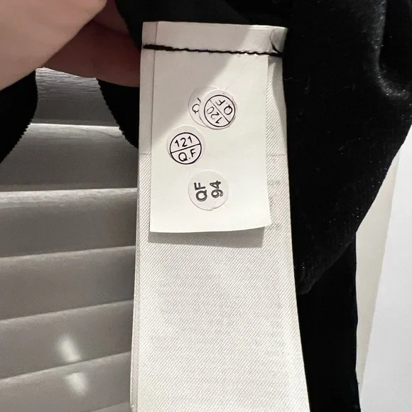 NWOT GAP Long Sleeve Black Velvet Pocket Top XXL - Picture 5 of 6